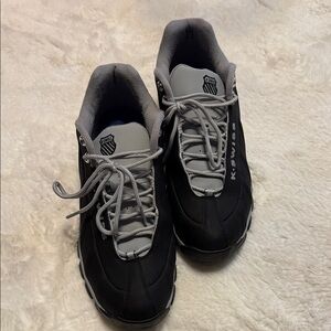 K-Swiss Men's Black and Light Gray Sneakers